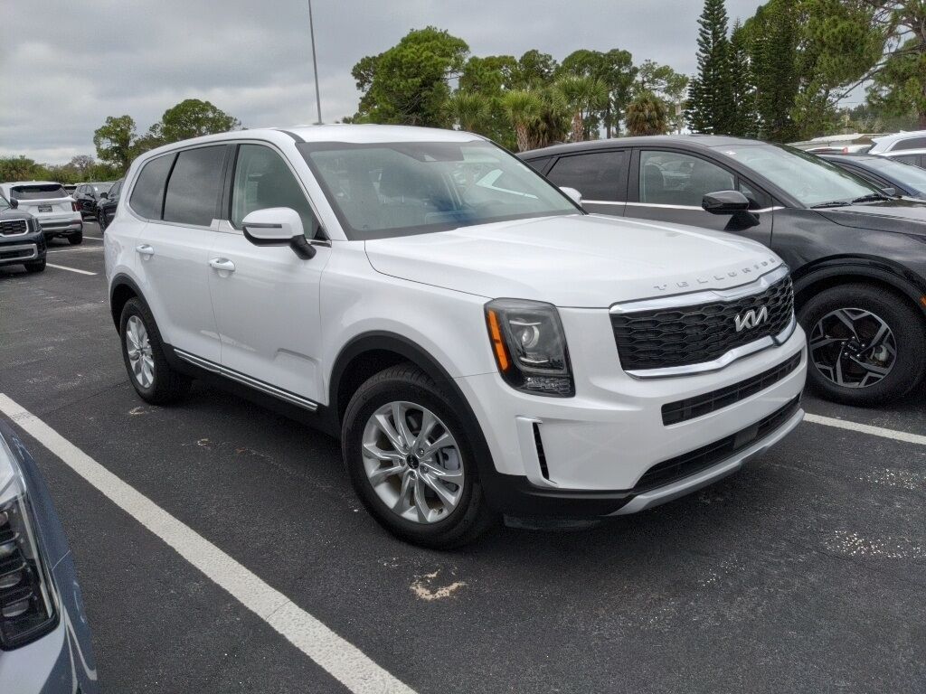 2022 Kia Telluride LX Oshkosh WI