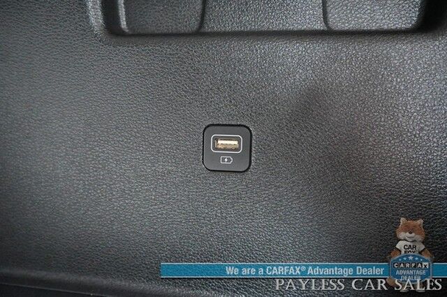 2022 Kia Telluride S / AWD / Auto Start / Power & Heated Leather Seats / NAV / Sunroof / Adaptive Cruise / Blind Spot & Lane Alert / Apple CarPlay & Android Auto / Keyless Entry & Start / 3rd Row / Seats 7 / 24 MPG / 1-Owner Anchorage AK