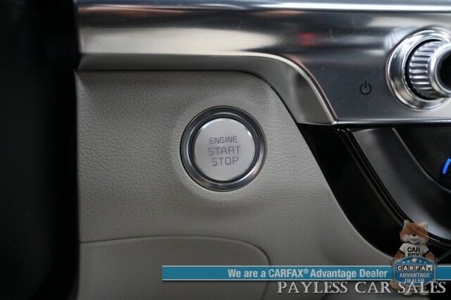 2022 Kia Telluride S / AWD / Auto Start / Power & Heated Leather Seats / NAV / Sunroof / Adaptive Cruise / Blind Spot & Lane Alert / Apple CarPlay & Android Auto / Keyless Entry & Start / 3rd Row / Seats 7 / 24 MPG / 1-Owner Anchorage AK