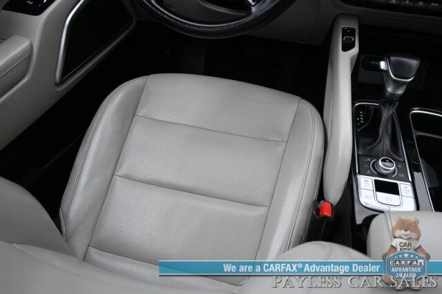 2022 Kia Telluride S / AWD / Auto Start / Power & Heated Leather Seats / NAV / Sunroof / Adaptive Cruise / Blind Spot & Lane Alert / Apple CarPlay & Android Auto / Keyless Entry & Start / 3rd Row / Seats 7 / 24 MPG / 1-Owner Anchorage AK