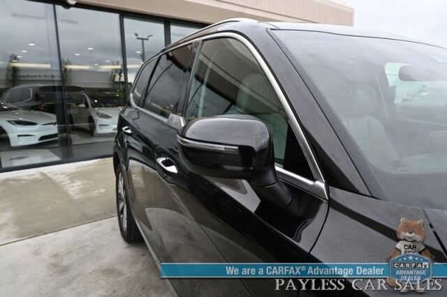 2022 Kia Telluride S / AWD / Auto Start / Power & Heated Leather Seats / NAV / Sunroof / Adaptive Cruise / Blind Spot & Lane Alert / Apple CarPlay & Android Auto / Keyless Entry & Start / 3rd Row / Seats 7 / 24 MPG / 1-Owner Anchorage AK