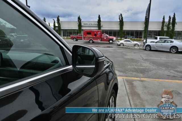 2022 Kia Telluride S / AWD / Auto Start / Power & Heated Leather Seats / NAV / Sunroof / Adaptive Cruise / Blind Spot & Lane Alert / Apple CarPlay & Android Auto / Keyless Entry & Start / 3rd Row / Seats 7 / 24 MPG / 1-Owner Anchorage AK