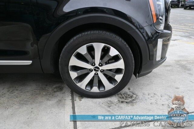 2022 Kia Telluride S / AWD / Auto Start / Power & Heated Leather Seats / NAV / Sunroof / Adaptive Cruise / Blind Spot & Lane Alert / Apple CarPlay & Android Auto / Keyless Entry & Start / 3rd Row / Seats 7 / 24 MPG / 1-Owner Anchorage AK