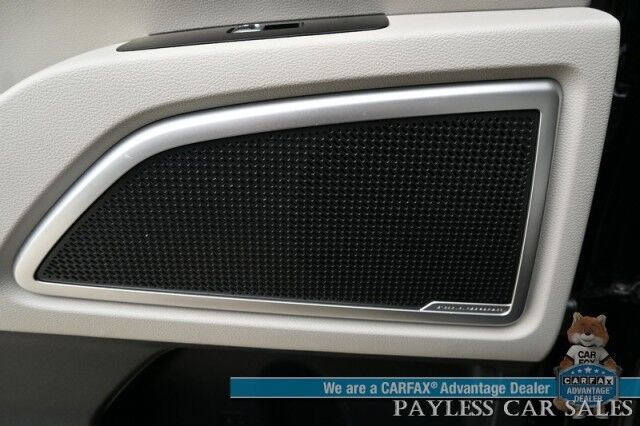 2022 Kia Telluride S / AWD / Auto Start / Power & Heated Leather Seats / NAV / Sunroof / Adaptive Cruise / Blind Spot & Lane Alert / Apple CarPlay & Android Auto / Keyless Entry & Start / 3rd Row / Seats 7 / 24 MPG / 1-Owner Anchorage AK