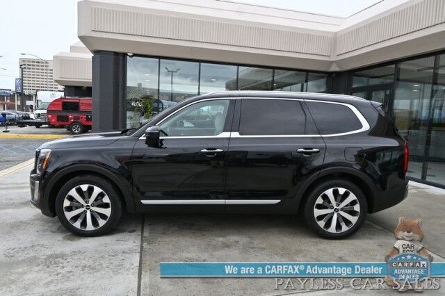 2022 Kia Telluride S / AWD / Auto Start / Power & Heated Leather Seats / NAV / Sunroof / Adaptive Cruise / Blind Spot & Lane Alert / Apple CarPlay & Android Auto / Keyless Entry & Start / 3rd Row / Seats 7 / 24 MPG / 1-Owner Anchorage AK