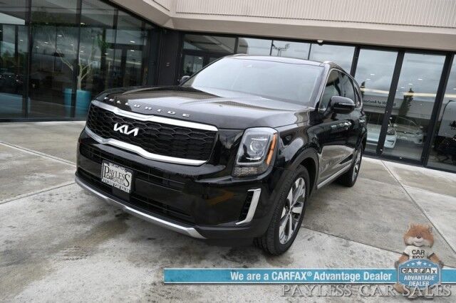 2022 Kia Telluride S / AWD / Auto Start / Power & Heated Leather Seats / NAV / Sunroof / Adaptive Cruise / Blind Spot & Lane Alert / Apple CarPlay & Android Auto / Keyless Entry & Start / 3rd Row / Seats 7 / 24 MPG / 1-Owner Anchorage AK