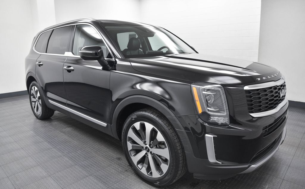 Used 2022 Kia Telluride S FWD