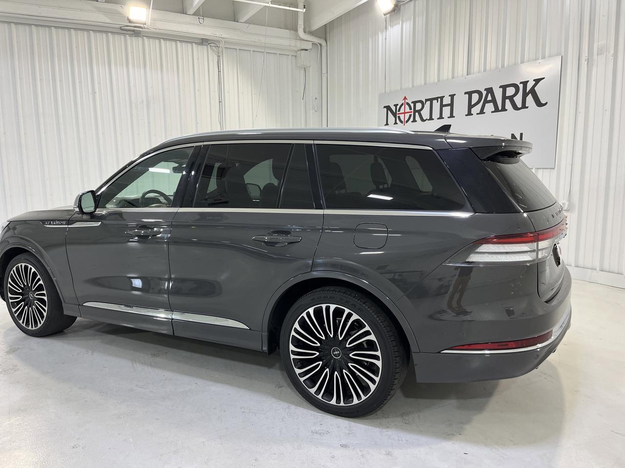 2022 LINCOLN Aviator Black Label
