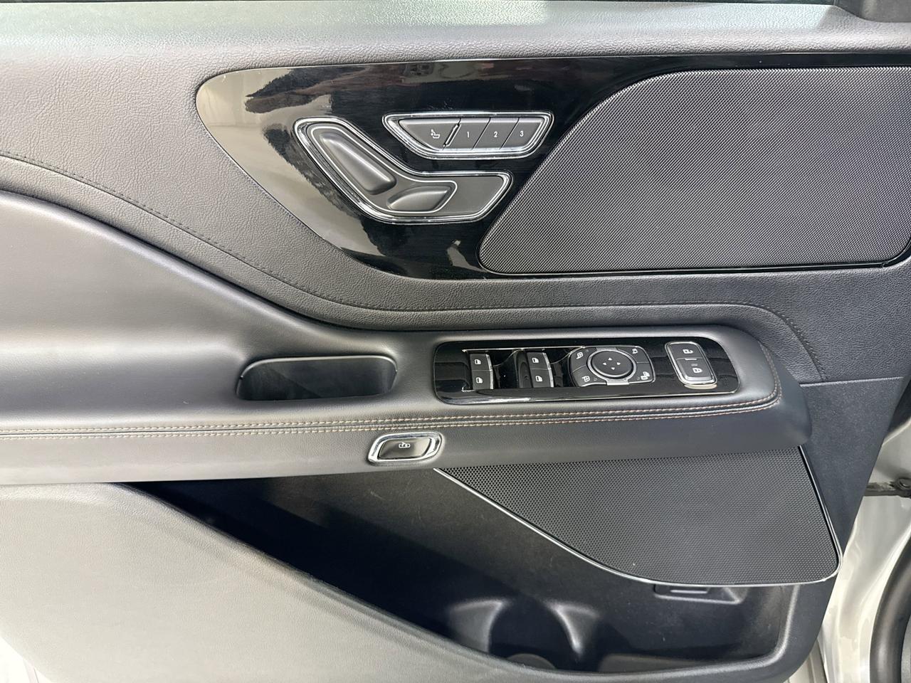 2022 LINCOLN Aviator Standard San Antonio TX