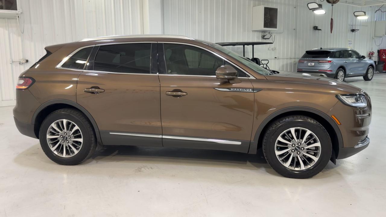 2022 LINCOLN Nautilus Standard