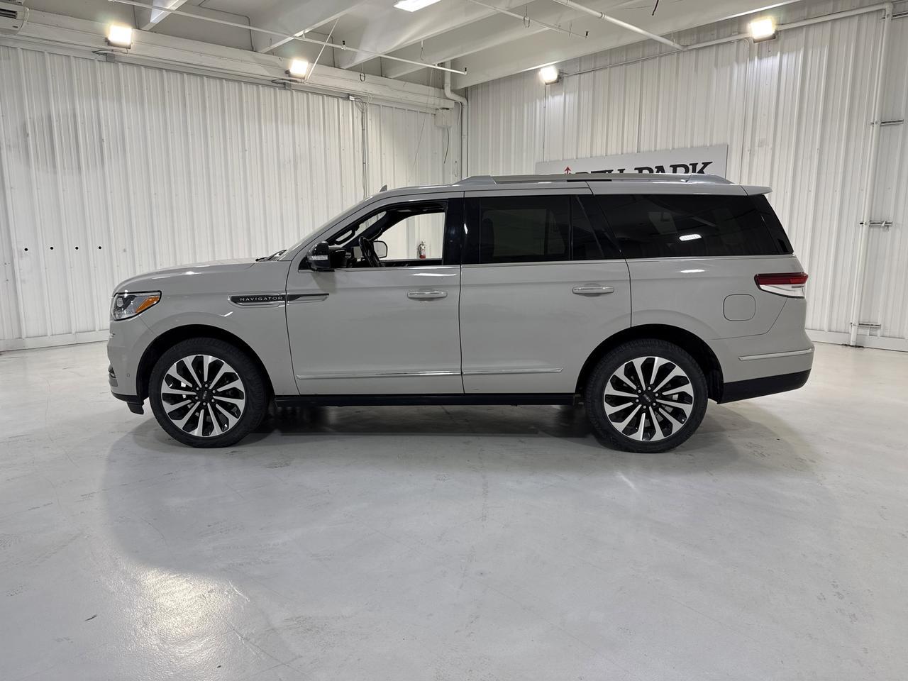 2022 LINCOLN Navigator Reserve San Antonio TX