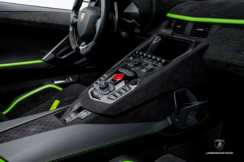 2022 Lamborghini Aventador LP 780-4 Ultimae Roadster North Miami Beach FL