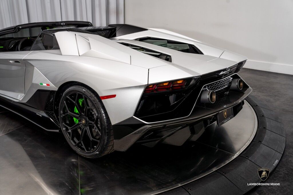 2022 Lamborghini Aventador LP 780-4 Ultimae Roadster North Miami Beach FL
