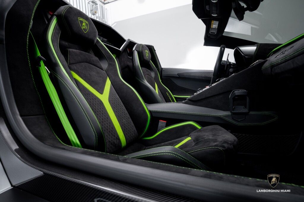 2022 Lamborghini Aventador LP 780-4 Ultimae Roadster North Miami Beach FL