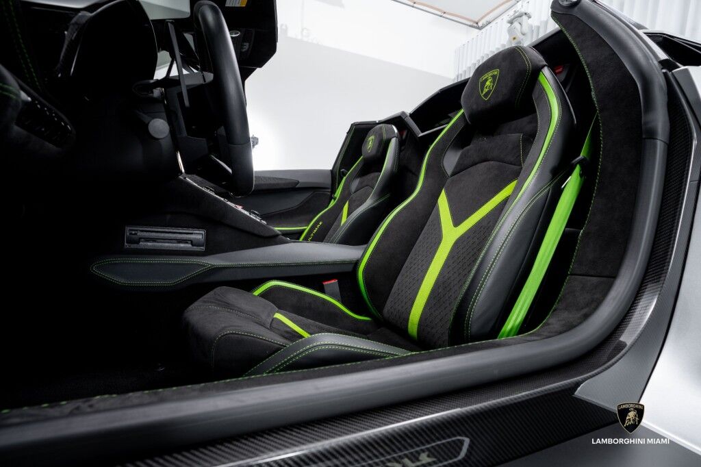 2022 Lamborghini Aventador LP 780-4 Ultimae Roadster North Miami Beach FL