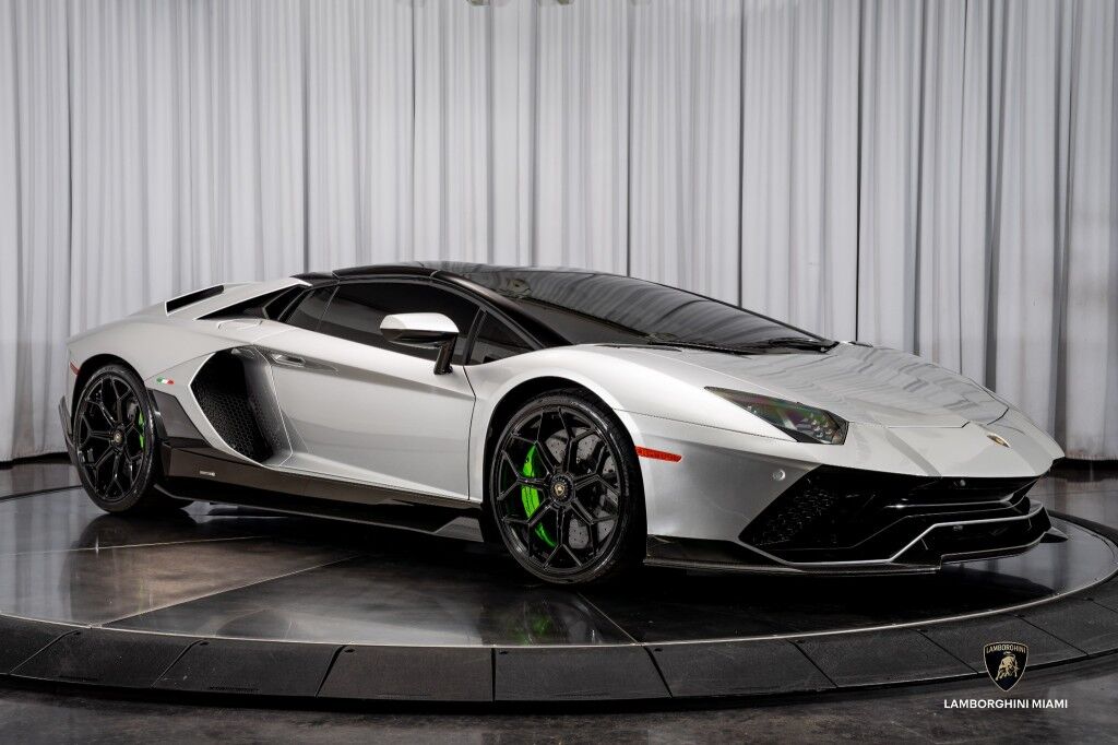 2022 Lamborghini Aventador LP 780-4 Ultimae Roadster