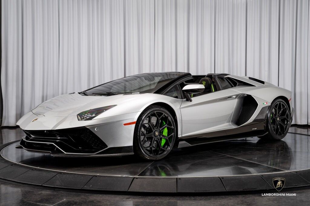 2022 Lamborghini Aventador LP 780-4 Ultimae Roadster North Miami Beach FL