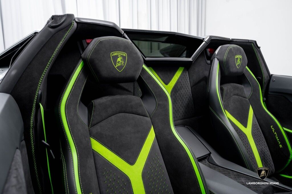 2022 Lamborghini Aventador LP 780-4 Ultimae Roadster North Miami Beach FL