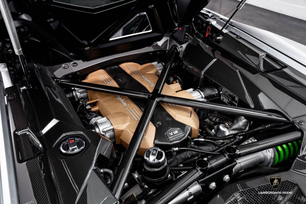 2022 Lamborghini Aventador LP 780-4 Ultimae Roadster North Miami Beach FL