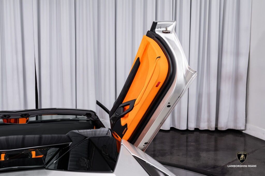 2022 Lamborghini Aventador LP 780-4 Ultimae Roadster North Miami Beach FL