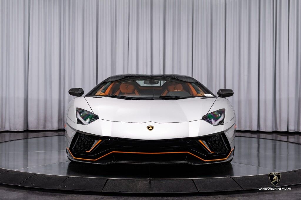2022 Lamborghini Aventador LP 780-4 Ultimae Roadster North Miami Beach FL