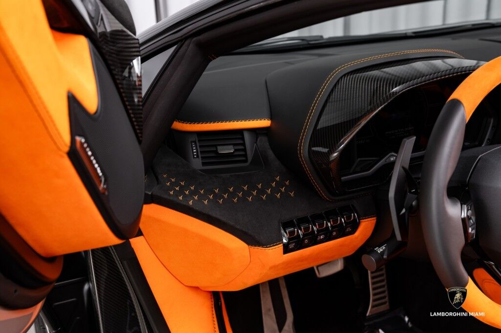 2022 Lamborghini Aventador LP 780-4 Ultimae Roadster North Miami Beach FL