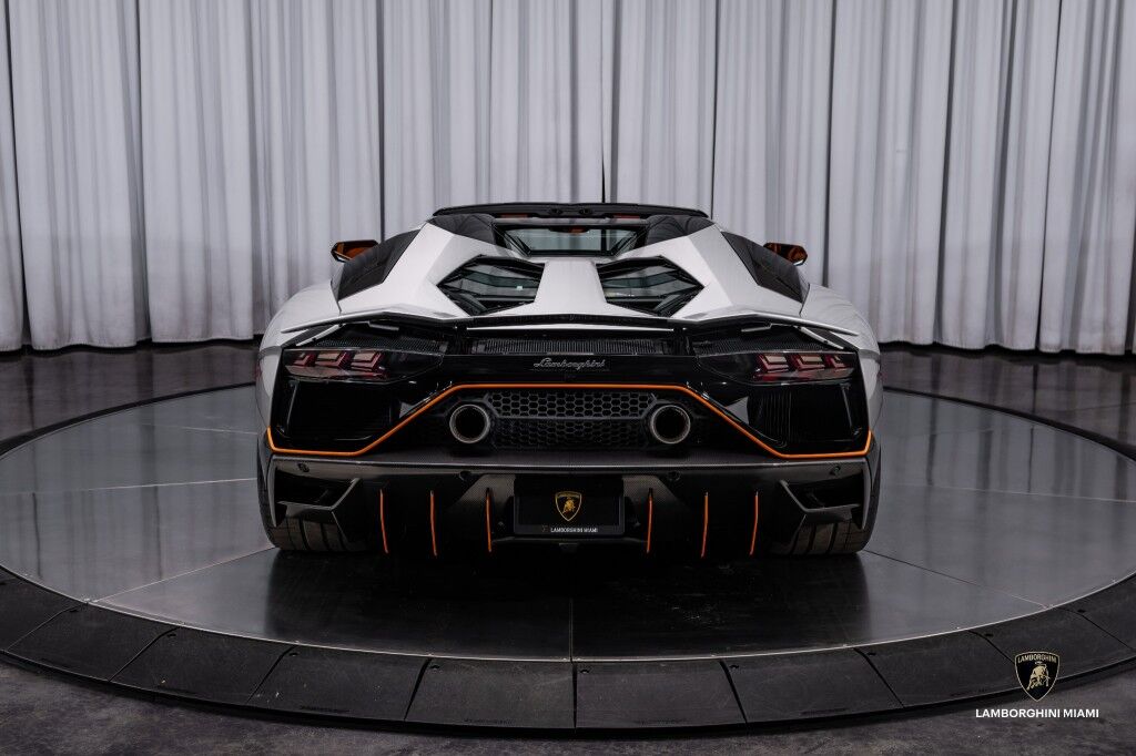2022 Lamborghini Aventador LP 780-4 Ultimae Roadster North Miami Beach FL
