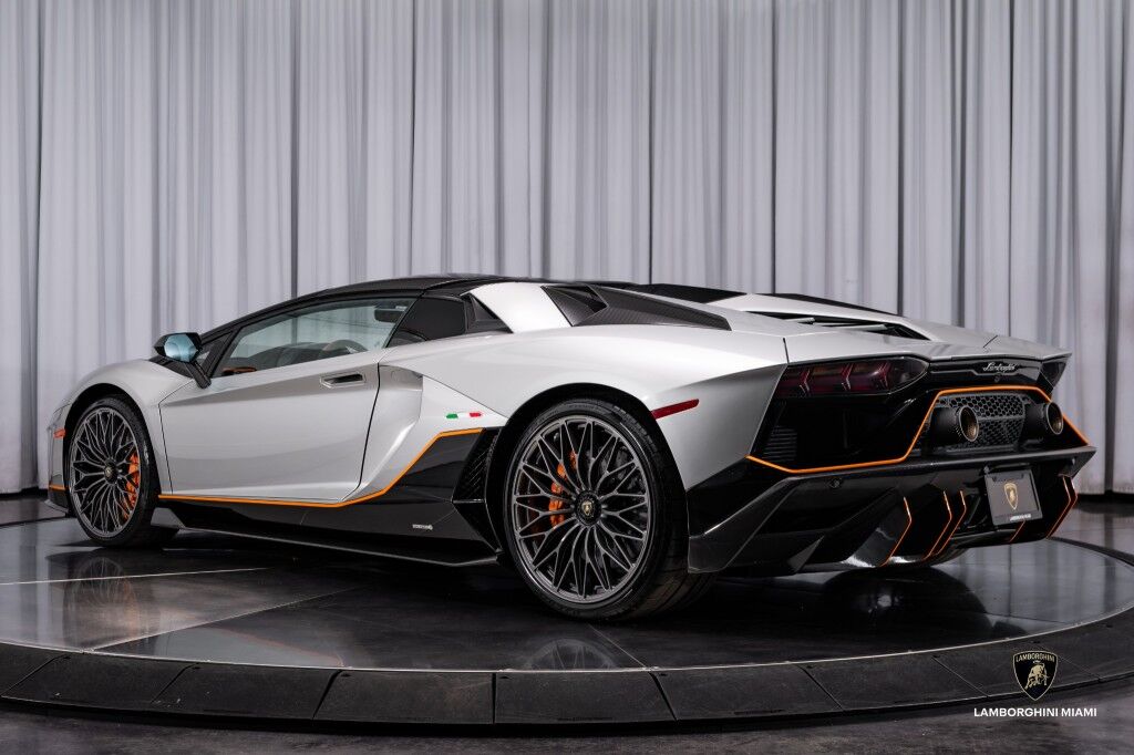 2022 Lamborghini Aventador LP 780-4 Ultimae Roadster North Miami Beach FL