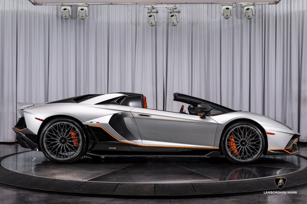 2022 Lamborghini Aventador LP 780-4 Ultimae Roadster North Miami Beach FL