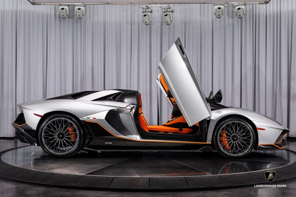 2022 Lamborghini Aventador LP 780-4 Ultimae Roadster North Miami Beach FL