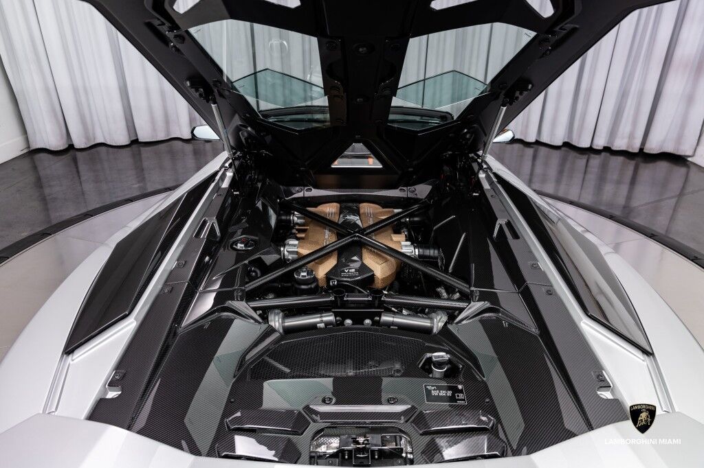2022 Lamborghini Aventador LP 780-4 Ultimae Roadster North Miami Beach FL