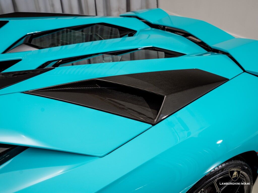 2022 Lamborghini Aventador LP 780-4 Ultimae Roadster North Miami Beach FL