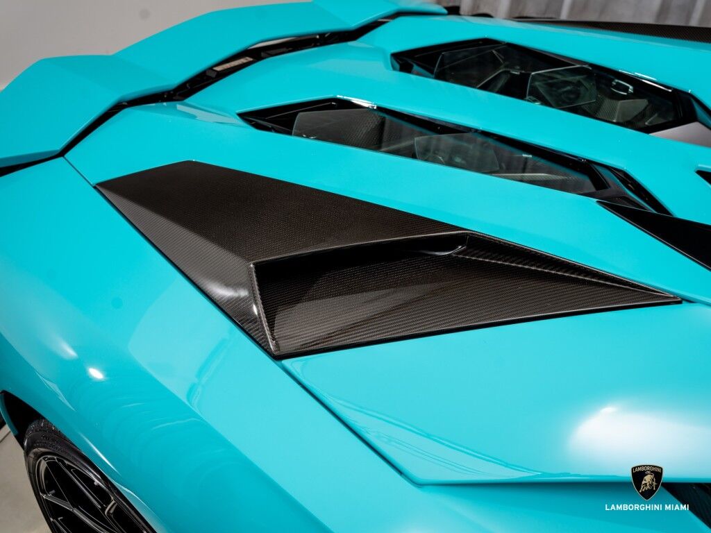 2022 Lamborghini Aventador LP 780-4 Ultimae Roadster