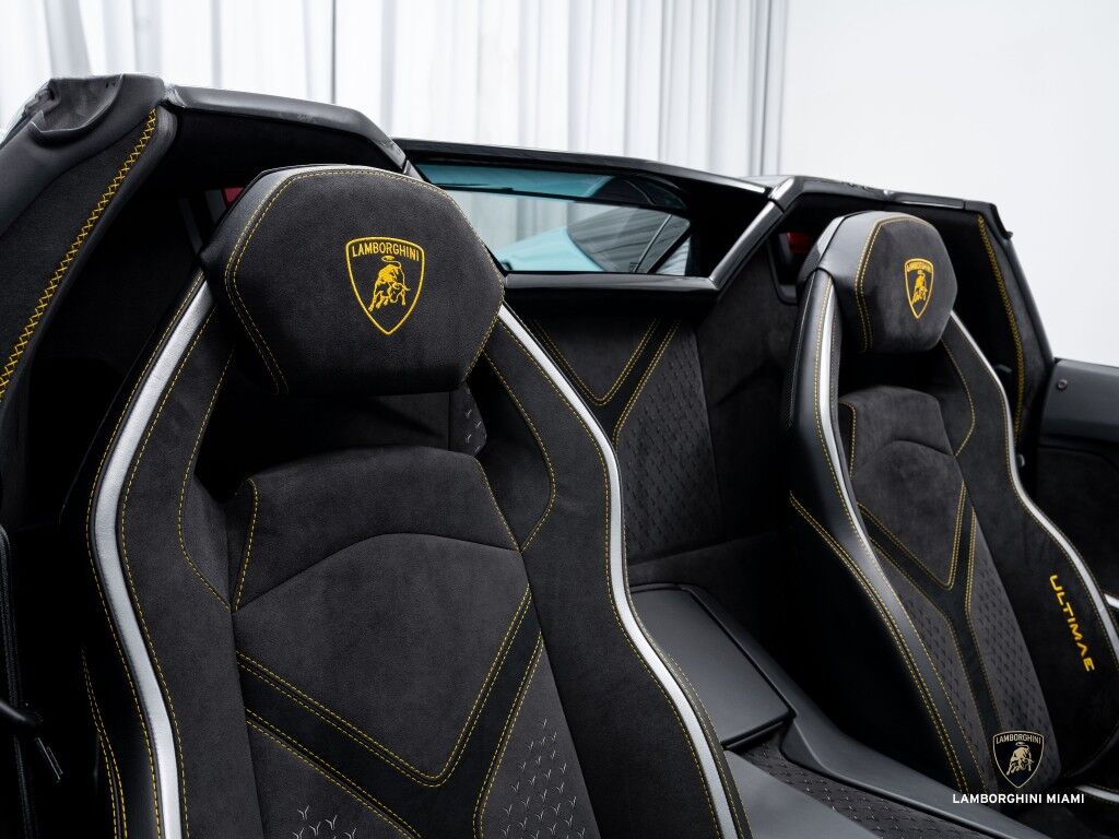 2022 Lamborghini Aventador LP 780-4 Ultimae Roadster North Miami Beach FL