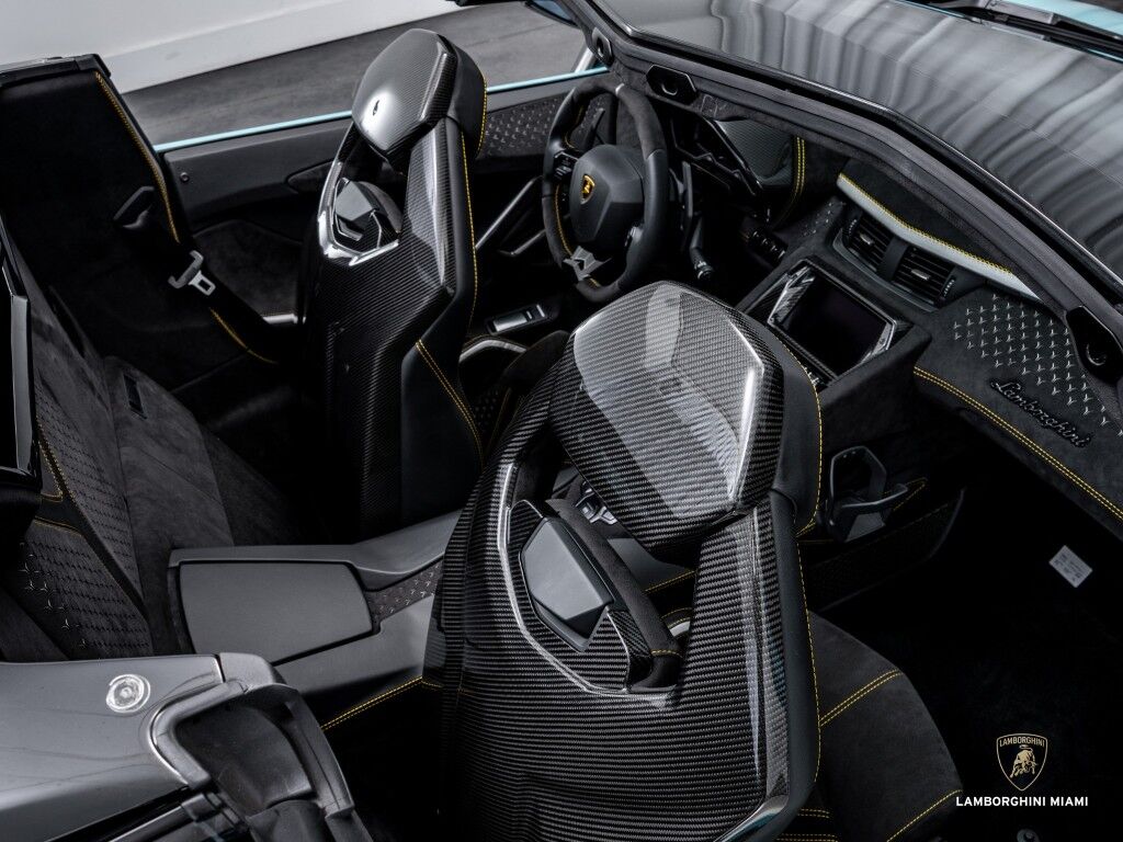 2022 Lamborghini Aventador LP 780-4 Ultimae Roadster North Miami Beach FL