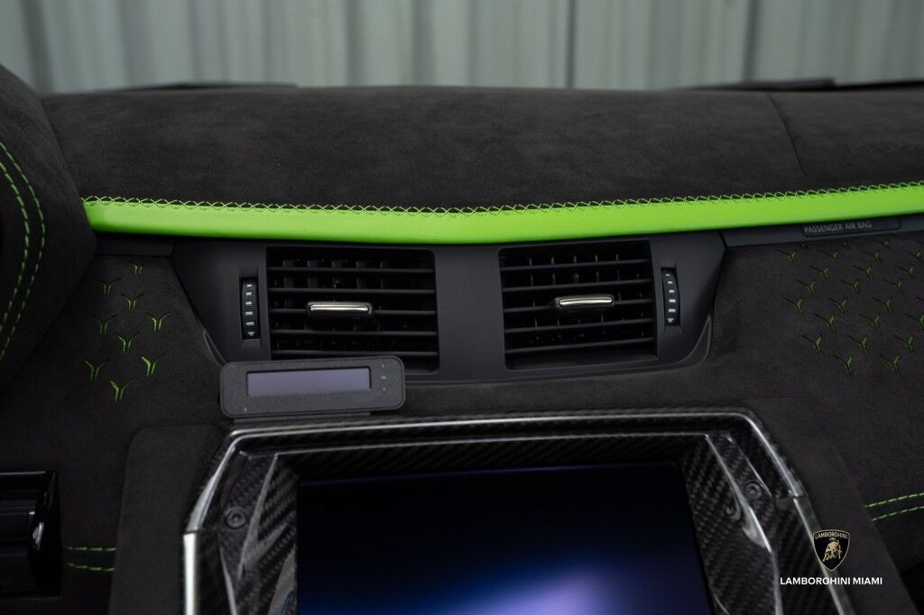 2022 Lamborghini Aventador LP 780-4 Ultimae Roadster North Miami Beach FL