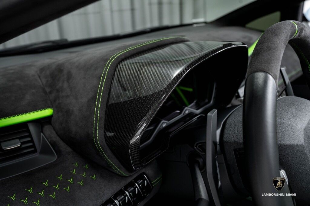 2022 Lamborghini Aventador LP 780-4 Ultimae Roadster North Miami Beach FL