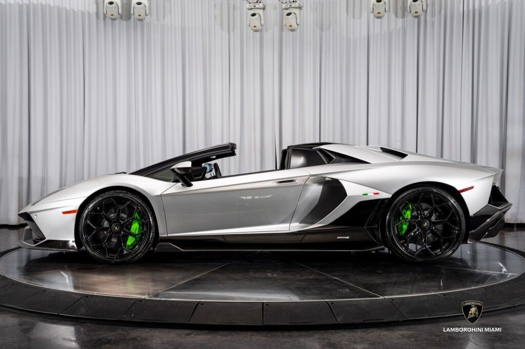 2022 Lamborghini Aventador LP 780-4 Ultimae Roadster North Miami Beach FL