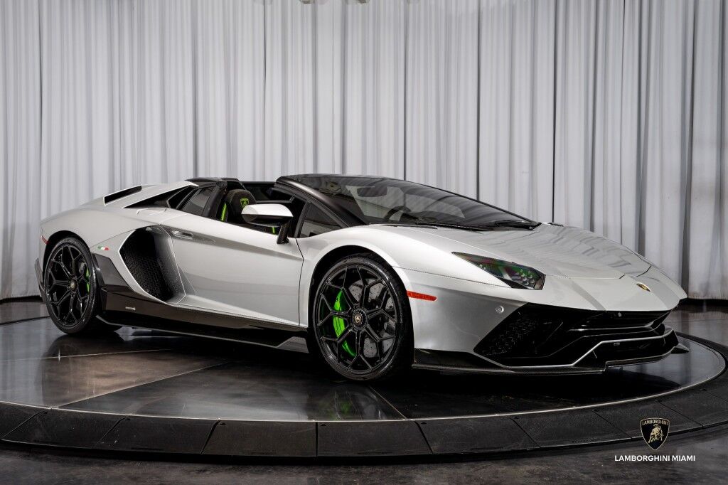 2022 Lamborghini Aventador LP 780-4 Ultimae Roadster