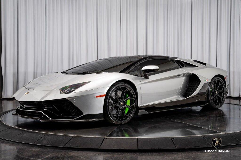 2022 Lamborghini Aventador LP 780-4 Ultimae Roadster North Miami Beach FL
