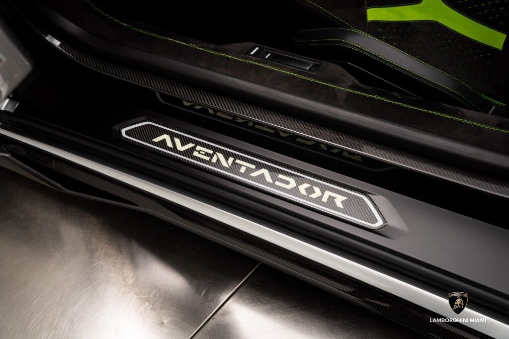 2022 Lamborghini Aventador LP 780-4 Ultimae Roadster North Miami Beach FL