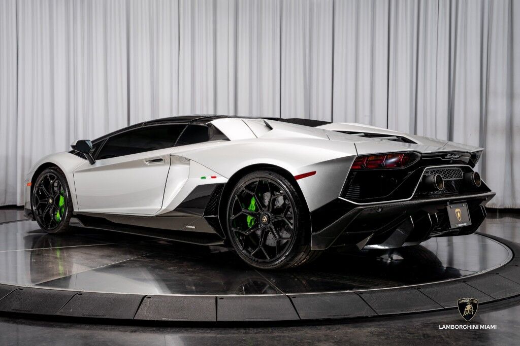 2022 Lamborghini Aventador LP 780-4 Ultimae Roadster North Miami Beach FL