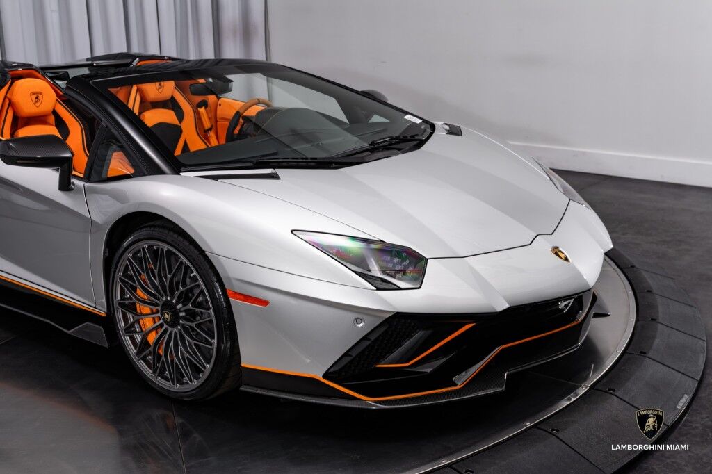 2022 Lamborghini Aventador LP 780-4 Ultimae Roadster