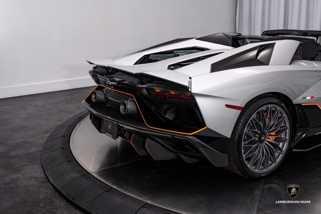 2022 Lamborghini Aventador LP 780-4 Ultimae Roadster North Miami Beach FL