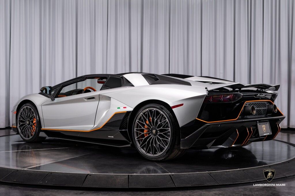 2022 Lamborghini Aventador LP 780-4 Ultimae Roadster North Miami Beach FL