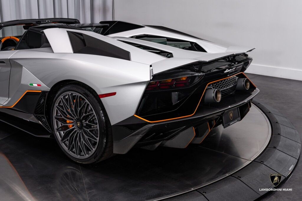 2022 Lamborghini Aventador LP 780-4 Ultimae Roadster North Miami Beach FL