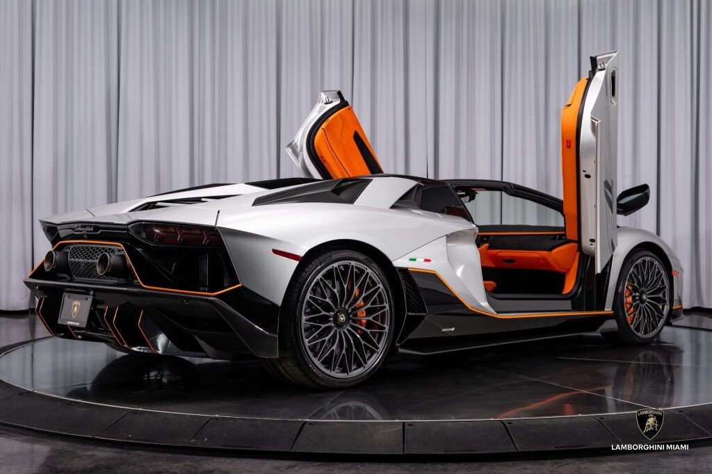 2022 Lamborghini Aventador LP 780-4 Ultimae Roadster North Miami Beach FL
