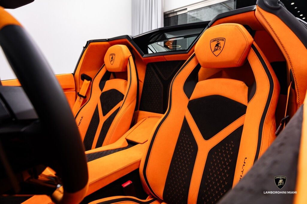 2022 Lamborghini Aventador LP 780-4 Ultimae Roadster North Miami Beach FL