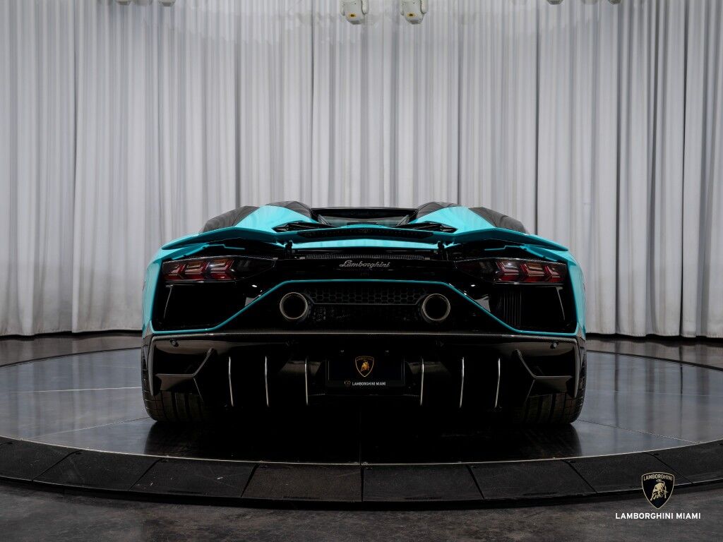 2022 Lamborghini Aventador LP 780-4 Ultimae Roadster North Miami Beach FL