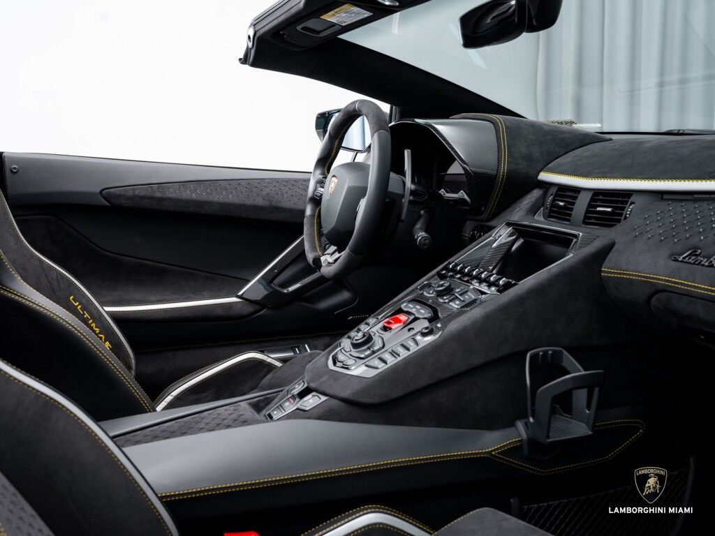 2022 Lamborghini Aventador LP 780-4 Ultimae Roadster North Miami Beach FL